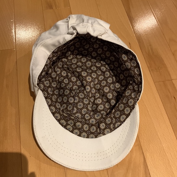 2 Women’s/Youth Fall/Spring/Summer Hats - Picture 11 of 16